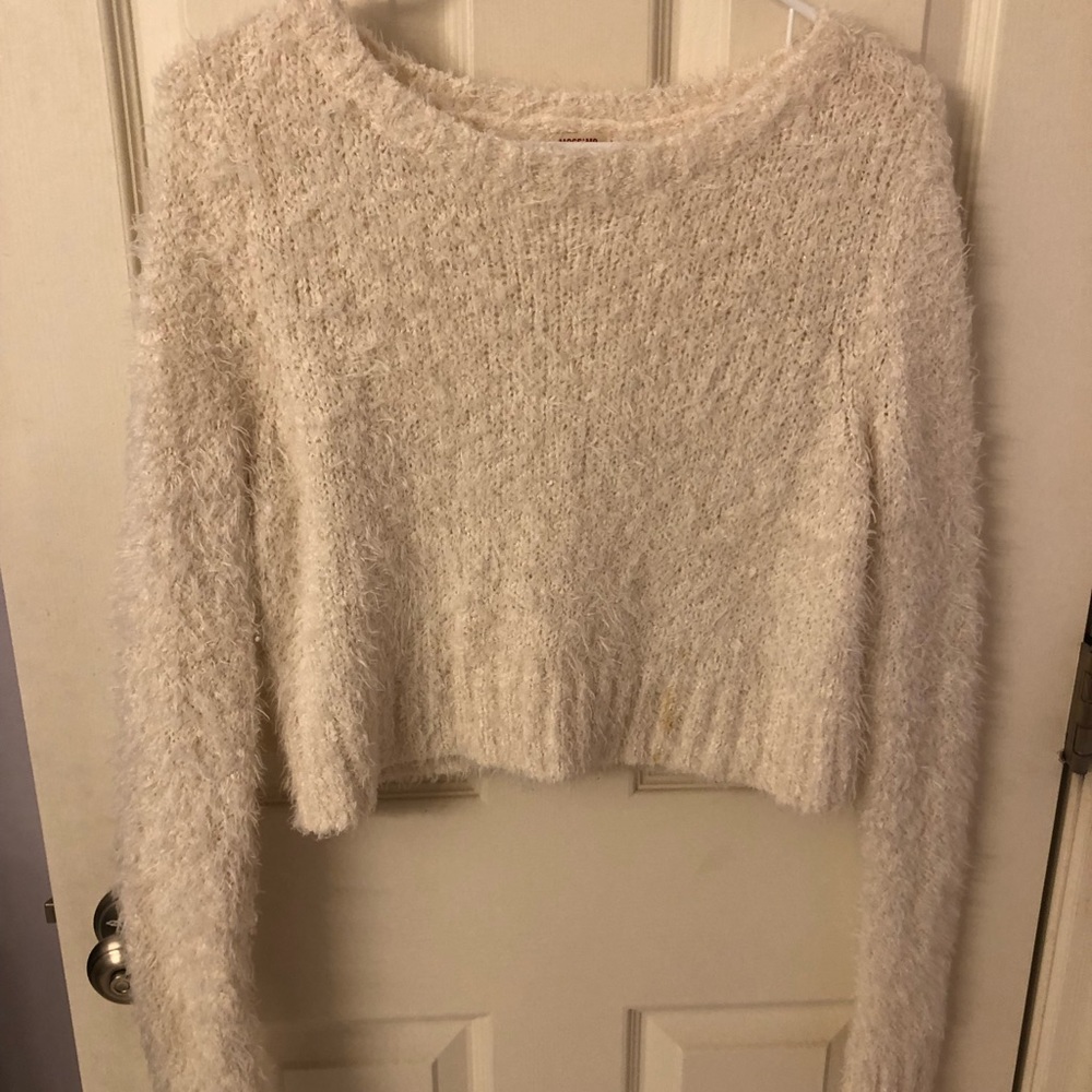 fuzzy cropped cream sweater